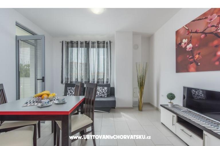 Apartamenty Kimi with swimming pool  – foto 17