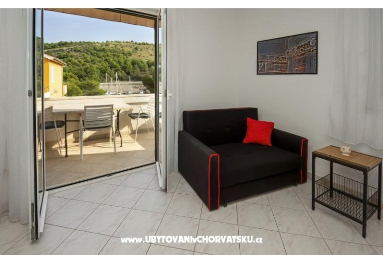 Apartamenty Males – foto 12