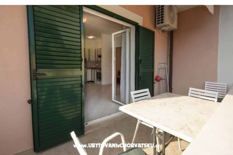 Apartamenty Males – foto 15