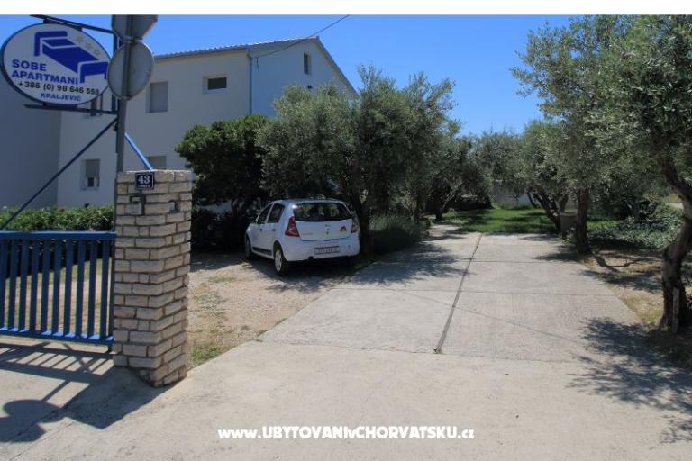 Pokoje &amp; apartment Kraljevic – foto 4