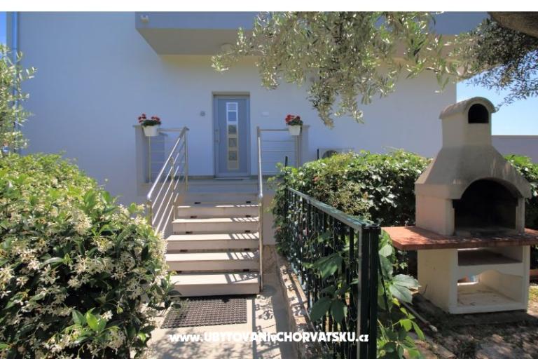 Pokoje &amp; apartment Kraljevic – foto 6