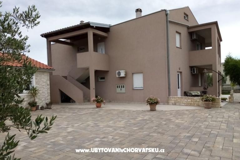 Apartamenty Lara – foto 3