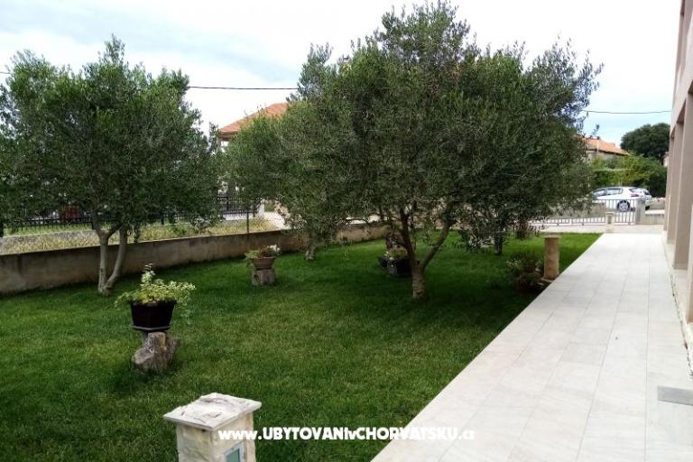 Apartamenty Lara – foto 4