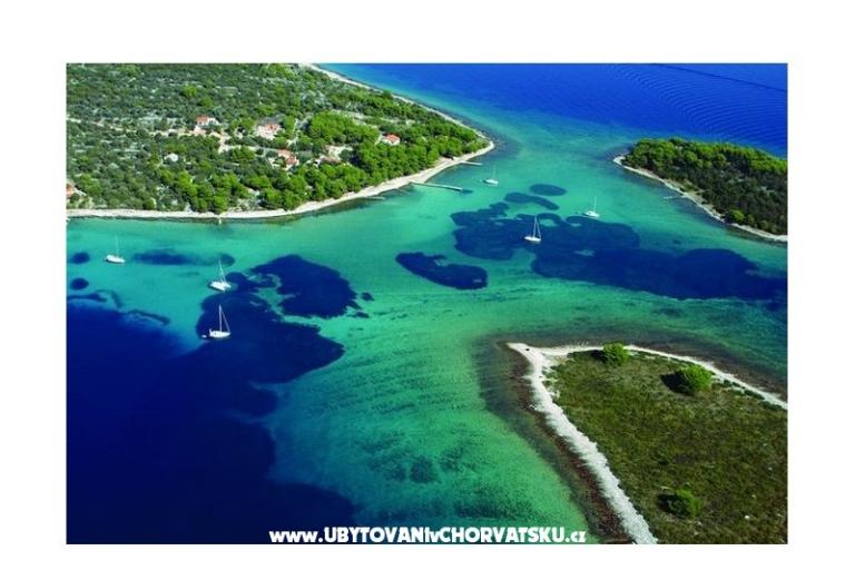 LAURA, 110 m2 pool, 100 m to beach – foto 18