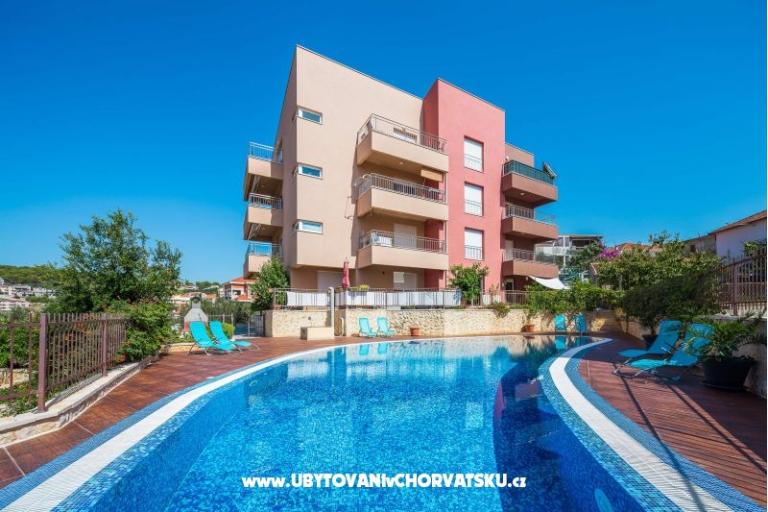 LAURA, 110 m2 pool, 100 m to beach – foto 3