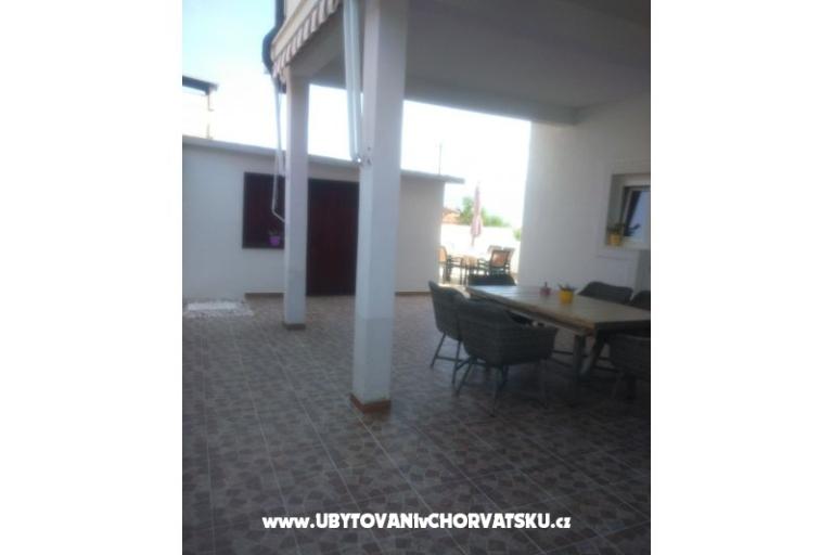 Apartamenty Lovre – foto 8