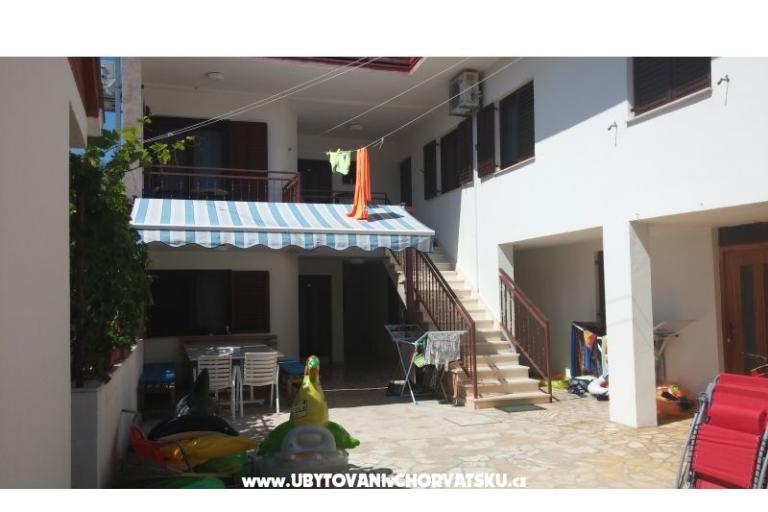 Apartamenty Tri palme – foto 13