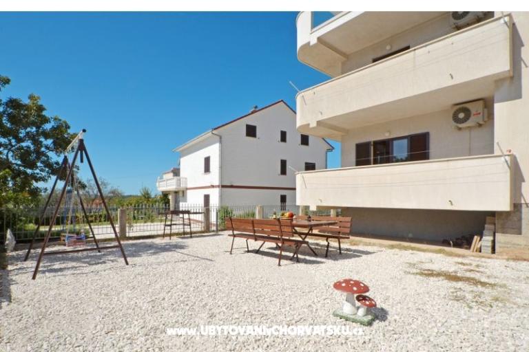 Apartamenty Damir – foto 17