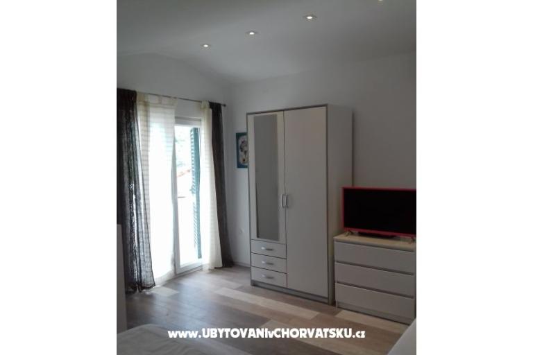 Nena Trogir, Slatine – foto 3