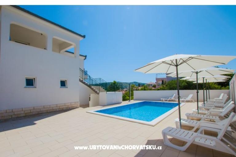 Apartamenty Milović 30 m od more – foto 3