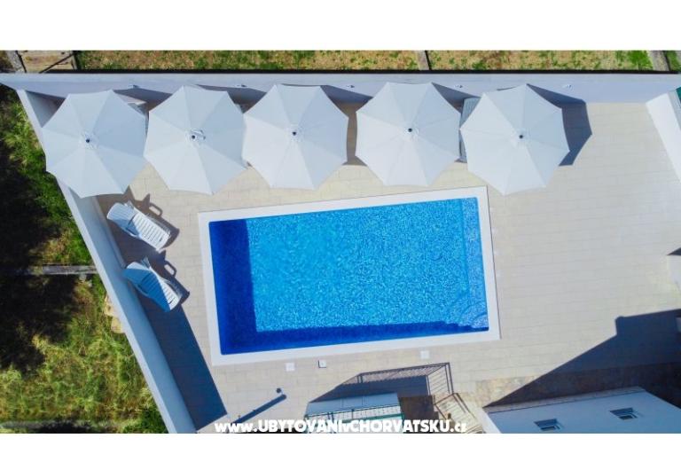 Apartamenty Milović 30 m od more – foto 7