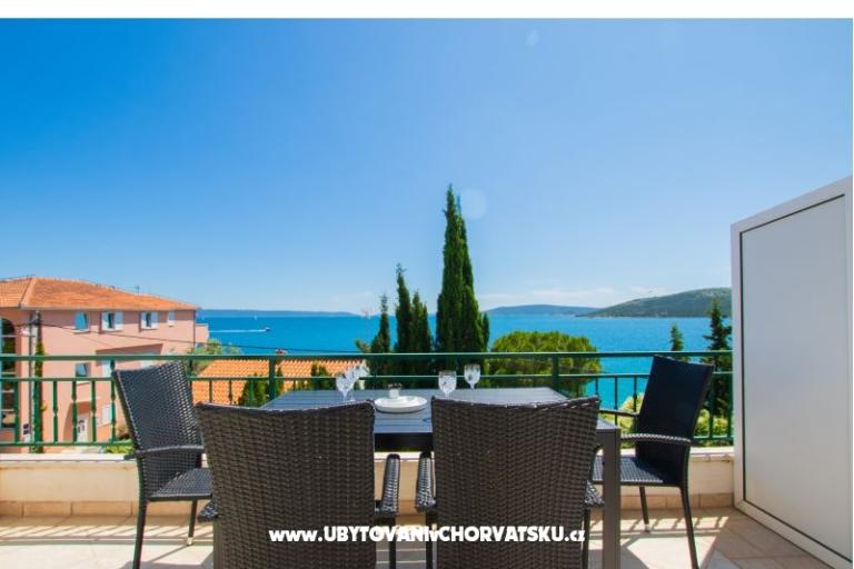 Apartamenty Milović 30 m od more – foto 8