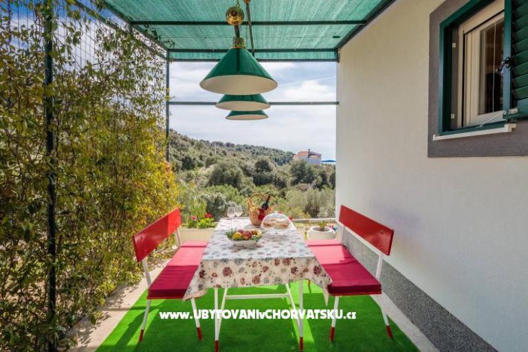 Dom Tea in a beautiful nature – foto 2