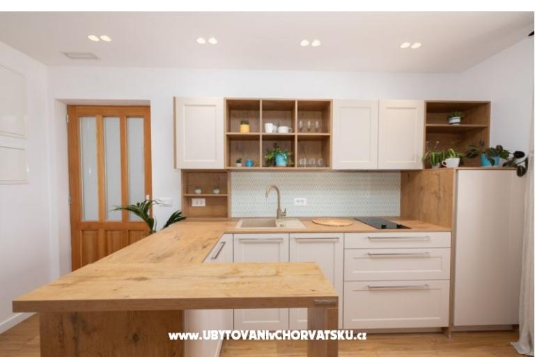 Beachfront Apartament NIVES – foto 12