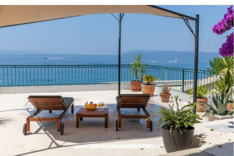 Beachfront Apartament NIVES – foto 28
