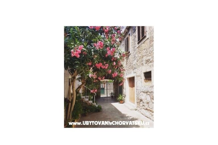 Apartamenty Stone Dom – foto 3