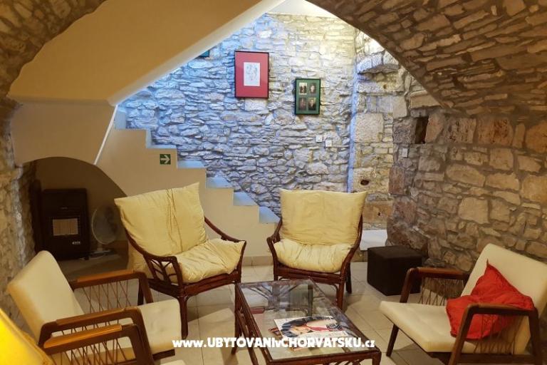 Kotarčevi dvori – foto 6