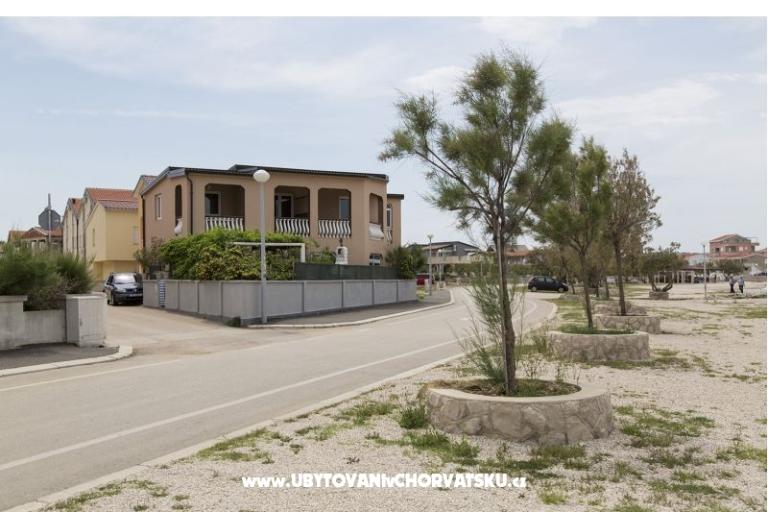Apartamenty Lilly – foto 2