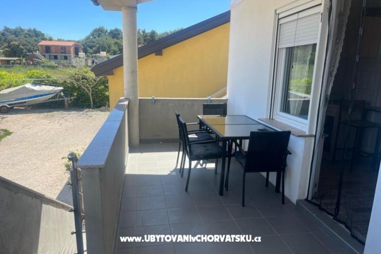 Apartamenty Kreć Lozice otok Vir – foto 19
