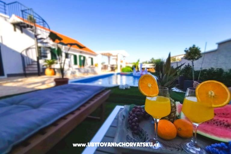 Dom wakacyjny  Diana +pool+jacuzzi – foto 13