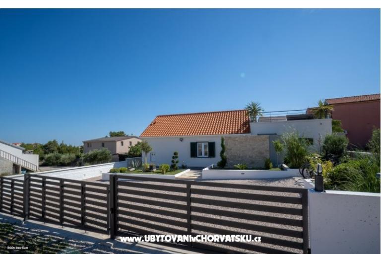 Dom wakacyjny  Diana +pool+jacuzzi – foto 18