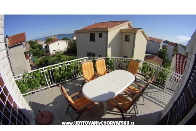 Apartamenty Milka-Jure Srima-Vodice – foto 4