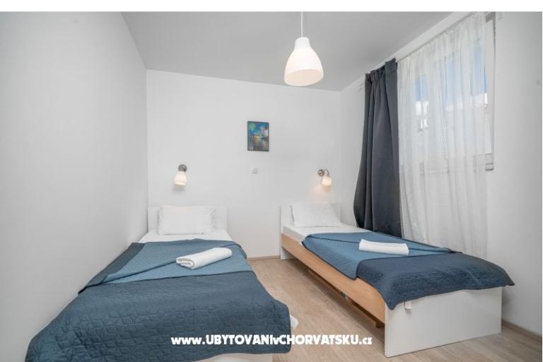 Beach Villa z basenem Tribunj – foto 11
