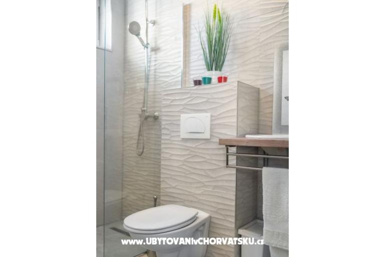 Beach Villa z basenem Tribunj – foto 12