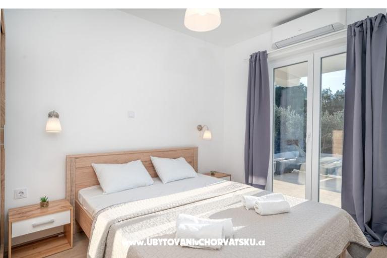 Beach Villa z basenem Tribunj – foto 17