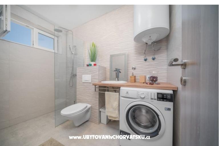 Beach Villa z basenem Tribunj – foto 8