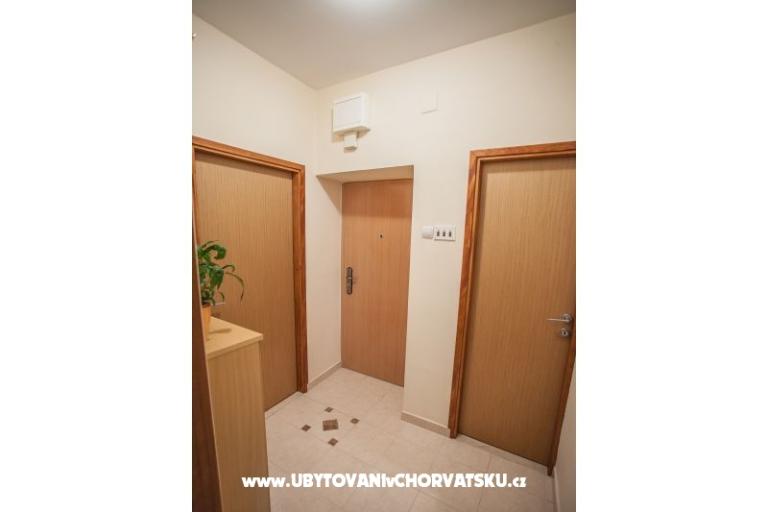 Apartament Tina 10 m. beach – foto 12