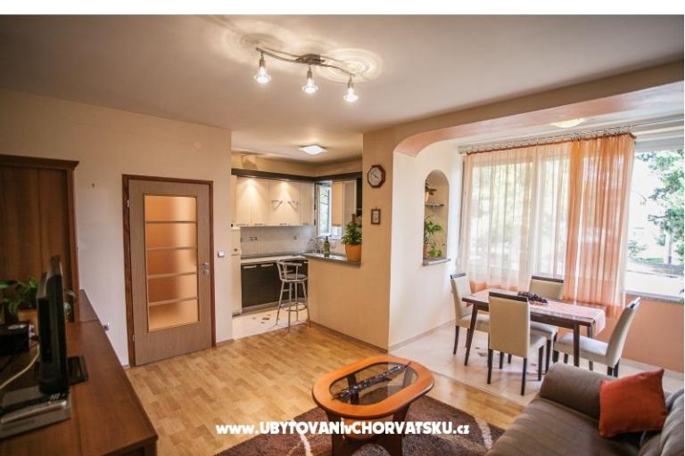 Apartament Tina 10 m. beach – foto 4