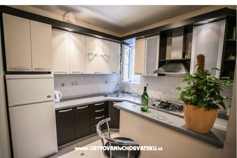 Apartament Tina 10 m. beach – foto 6