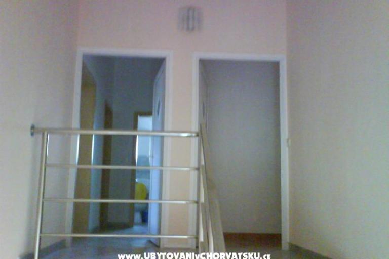 Apartamenty with swimming pool-Crno – foto 3
