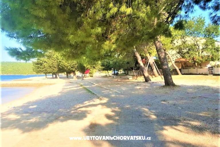 Apartamenty Tena,  prvi red do mora – foto 12