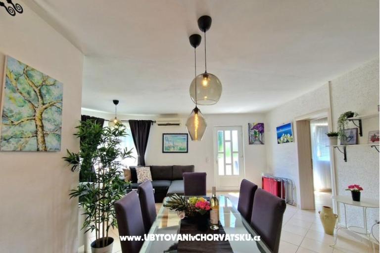 Apartamenty Tena,  prvi red do mora – foto 29