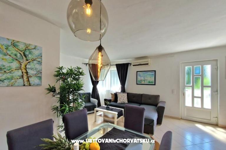 Apartamenty Tena,  prvi red do mora – foto 30