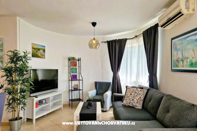 Apartamenty Tena,  prvi red do mora – foto 31