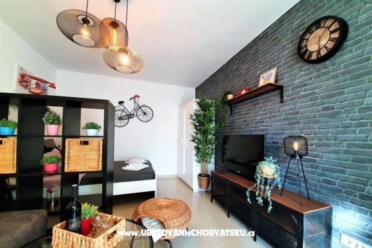 Apartamenty Tena,  prvi red do mora – foto 46