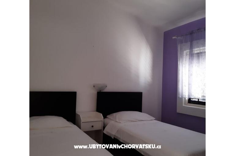 Robinzonski turizam Lavdara Dominis – foto 5