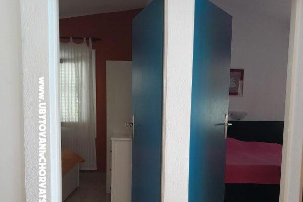 Robinzonski turizam Lavdara Dominis – foto 7