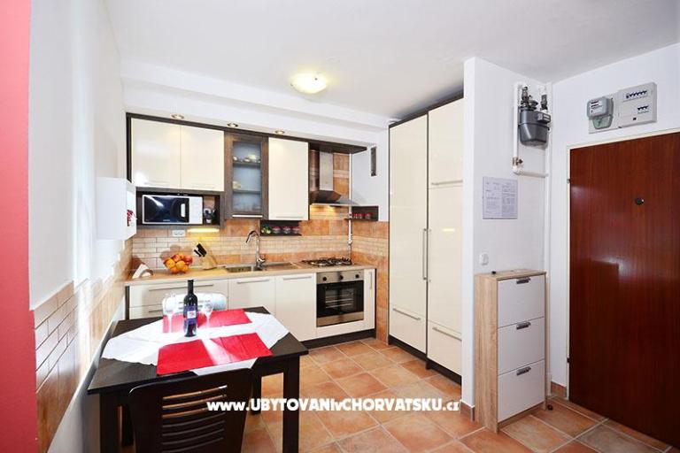 Rupa pod oblacima – foto 7